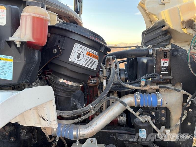 Freightliner M2 4x2 Service Truck مركبات الأغراض العامة