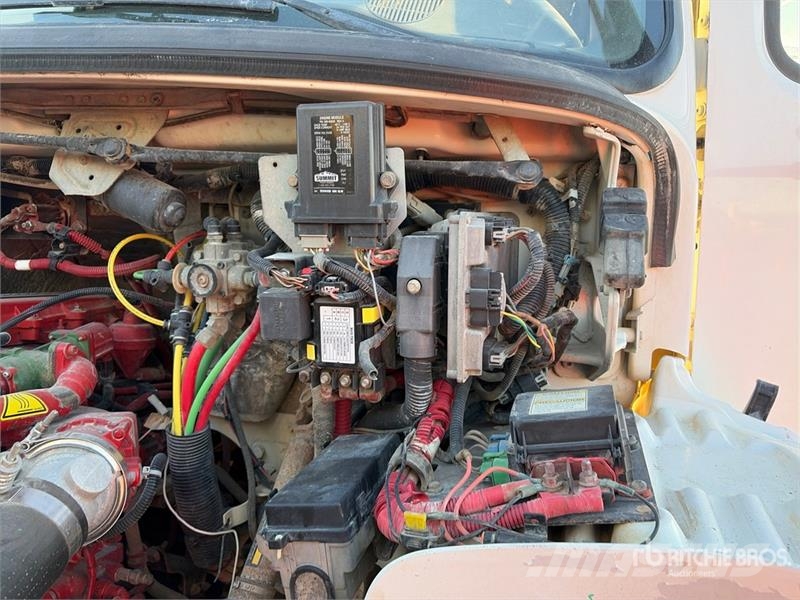 Freightliner M2 4x2 Service Truck مركبات الأغراض العامة