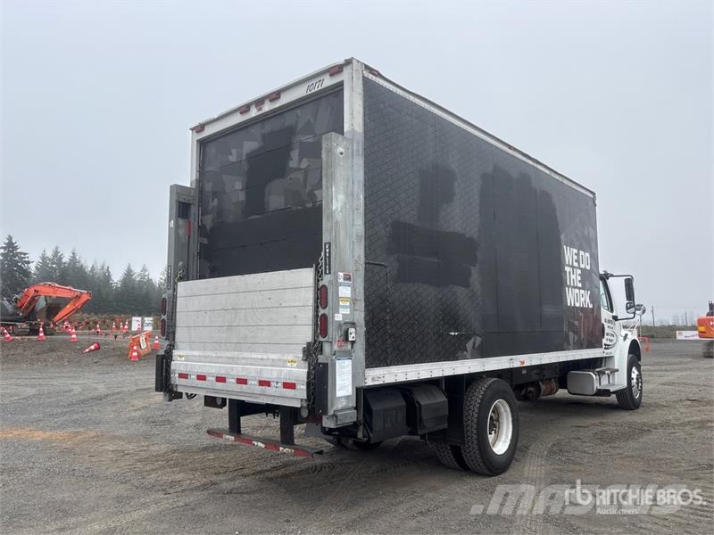 Freightliner M2 4x2 Van Truck Фургони