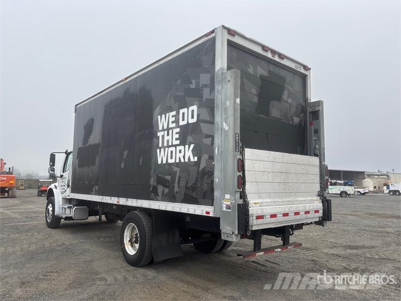 Freightliner M2 4x2 Van Truck Фургони