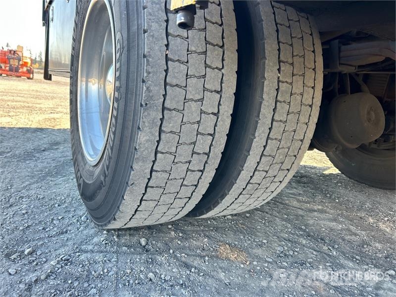 Freightliner M2 4x2 Van Truck 貨箱式卡車