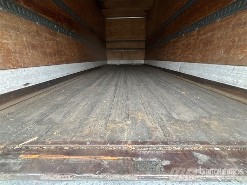 Freightliner M2 4x2 Van Truck Фургони