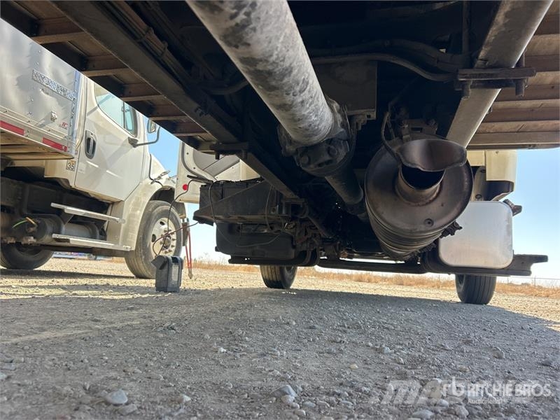 Freightliner M2106 4x2 Van Truck (Inoperable) Camion cassonati