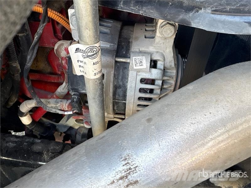 Freightliner M2106 4x2 Rollback Truck Hinausautot