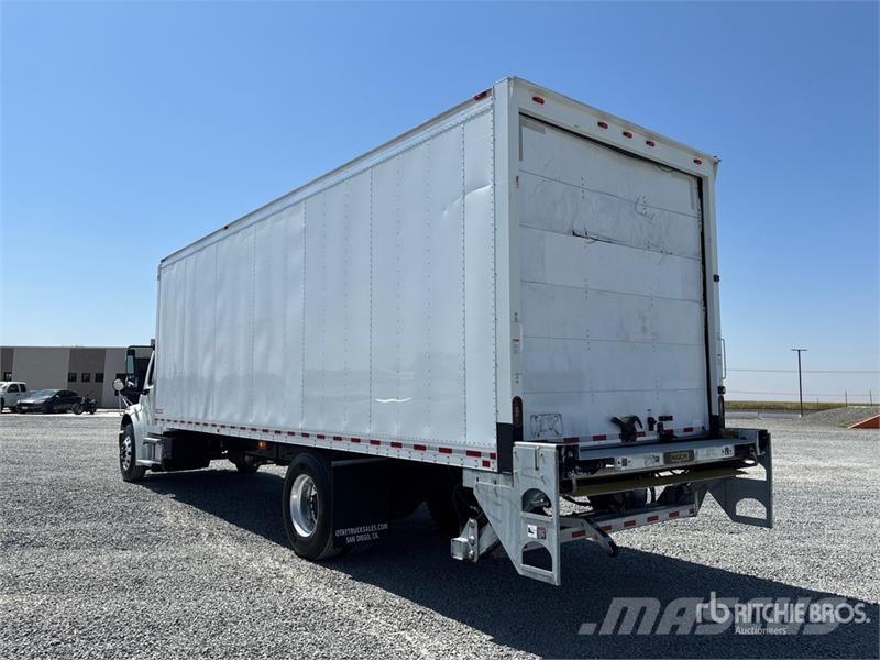 Freightliner M2106 4x2 Van Truck Samochody ciężarowe ze skrzynią zamkniętą
