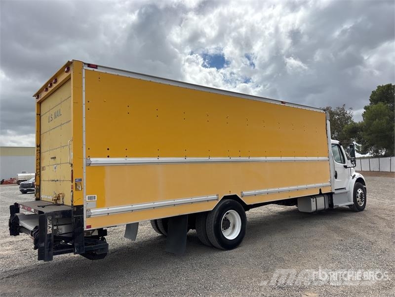 Freightliner M2106 4x2 Van Truck Фургони
