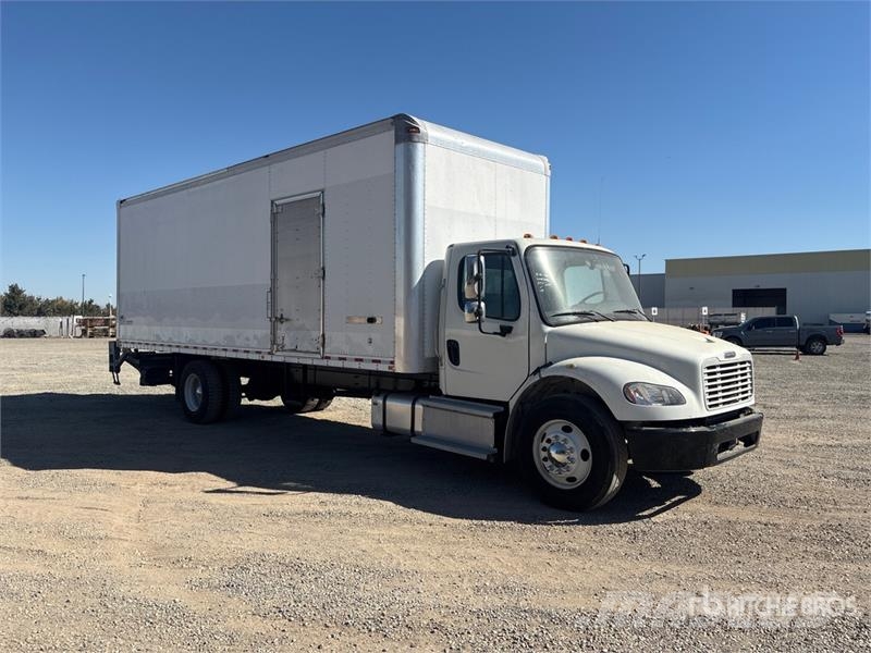 Freightliner M2106 4x2 Van Truck Autocamioane