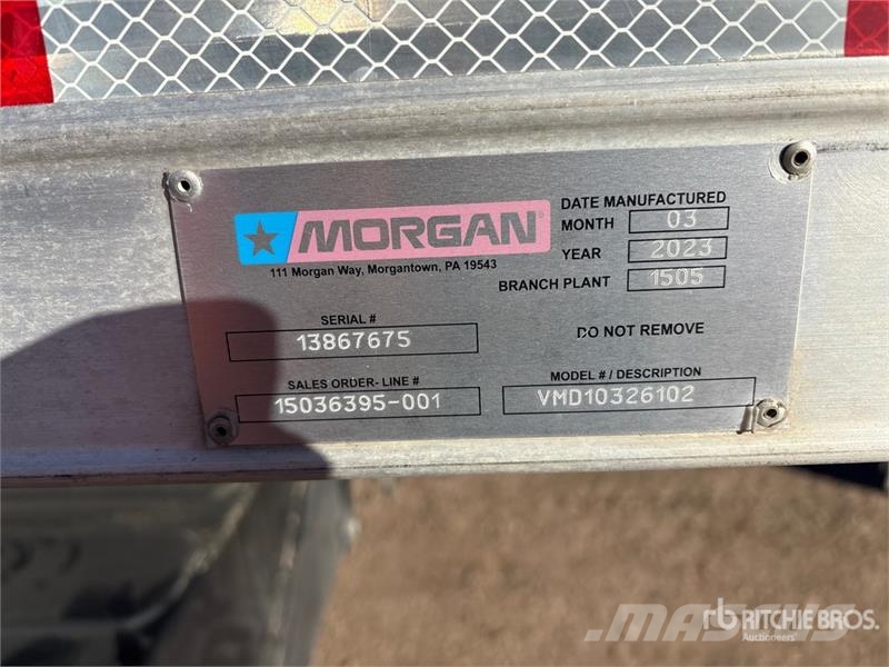 Freightliner M2106 4x2 Van Truck Camiones con caja de remolque