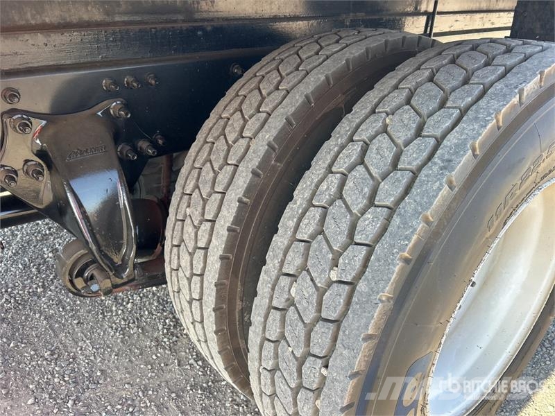 Freightliner M2106 4x2 Van Truck Sanduk kamioni