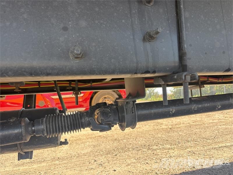 Freightliner M2106 4x2 Van Truck Фургони