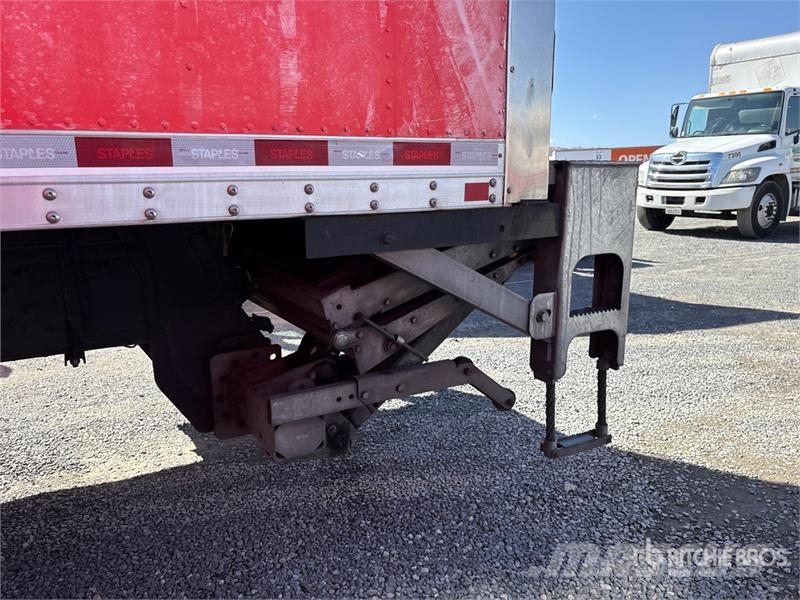 Freightliner M2106 4x2 Van Truck Fast kasse