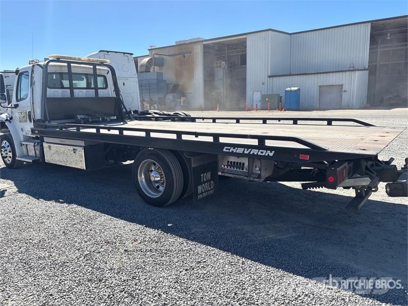Freightliner M2106 4x2 Rollback Truck Евакуатори