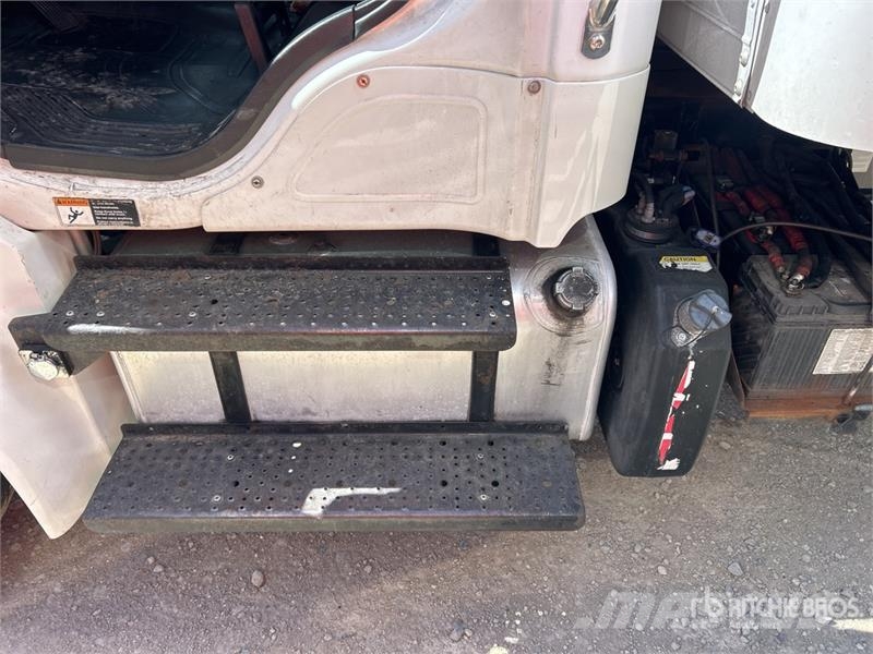 Freightliner M2106 4x2 Van Truck (Inoperable) Bakwagens met gesloten opbouw