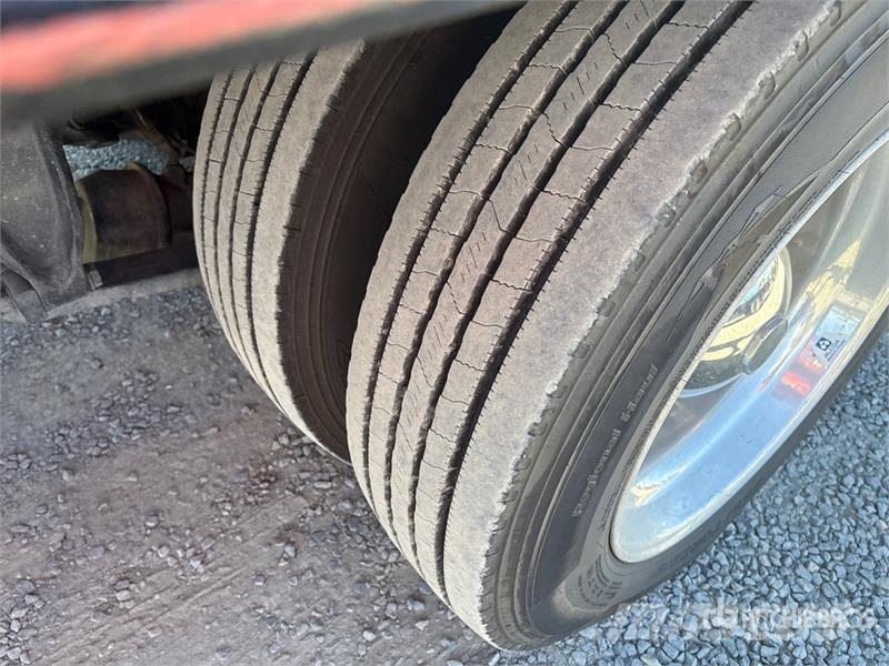 Freightliner M2106 4x2 Rollback Truck Евакуатори