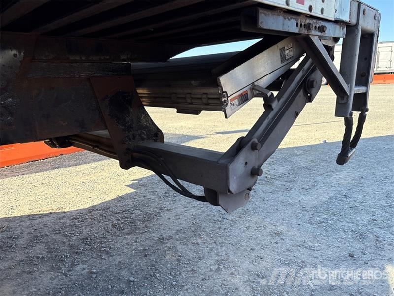 Freightliner M2106 4x2 Van Truck Caminhões baú