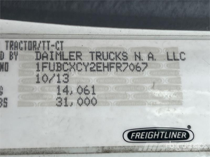 Freightliner M2106 4x2 S/A Day Cab Truck Tractor Camiones tractor