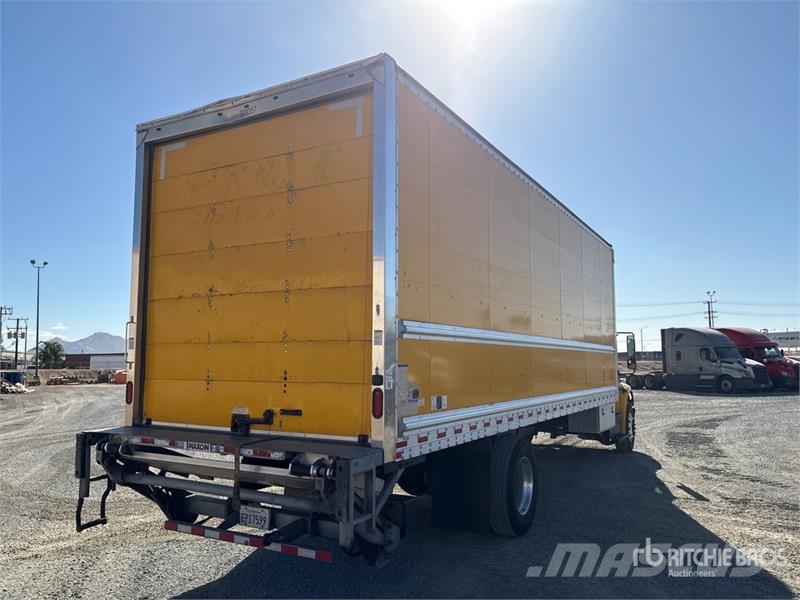Freightliner M2106 4x2 Van Truck Caminhões baú