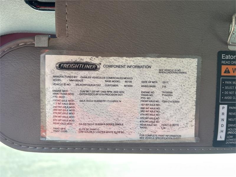 Freightliner M2106 4x2 Van Truck 탑차 트럭