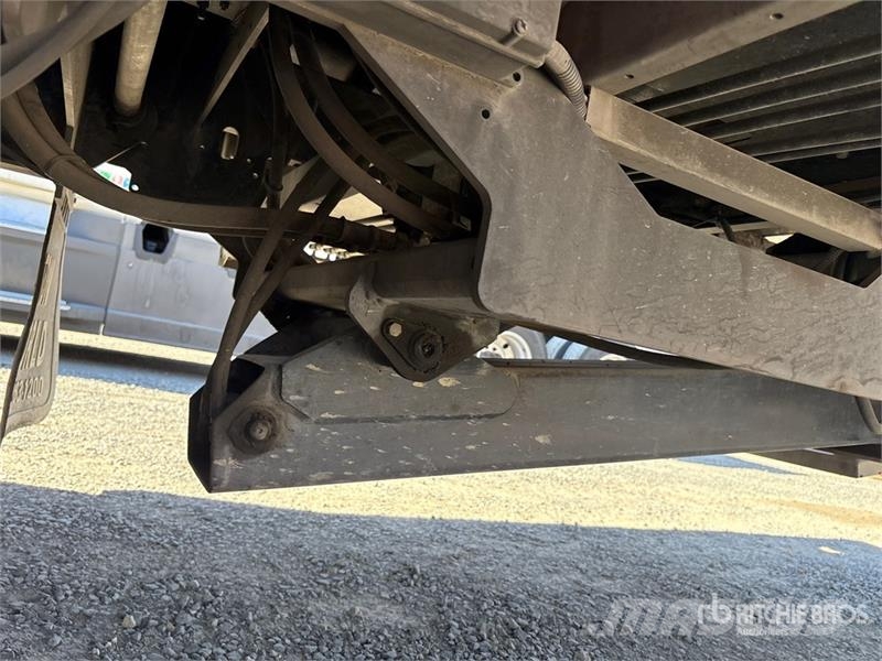 Freightliner M2106 6x2 Rollback Truck Евакуатори
