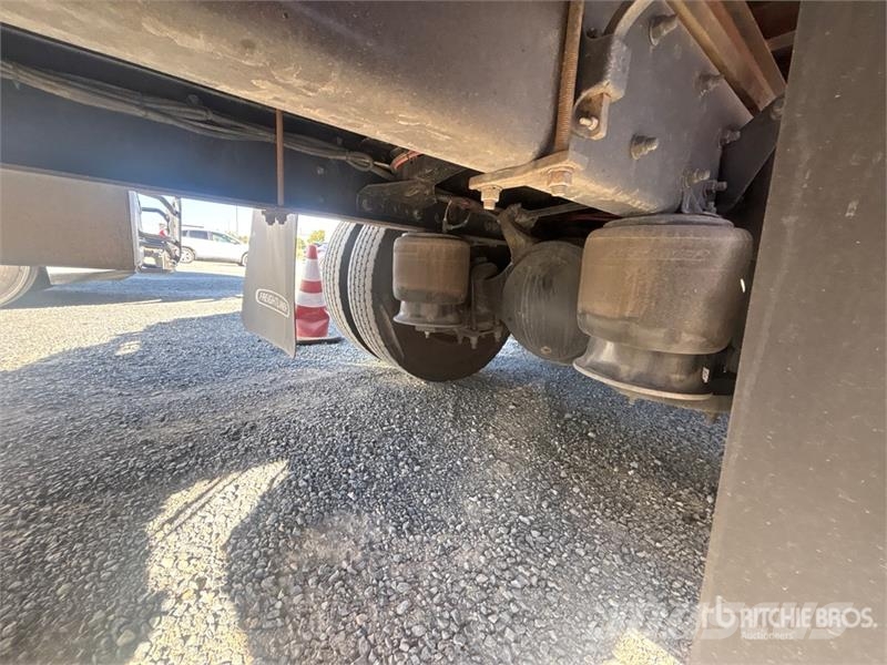 Freightliner M2106 6x4 Van Truck Kofferaufbau