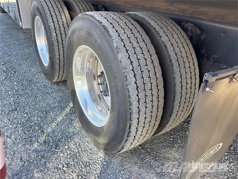Freightliner M2106 6x4 Van Truck Kofferaufbau