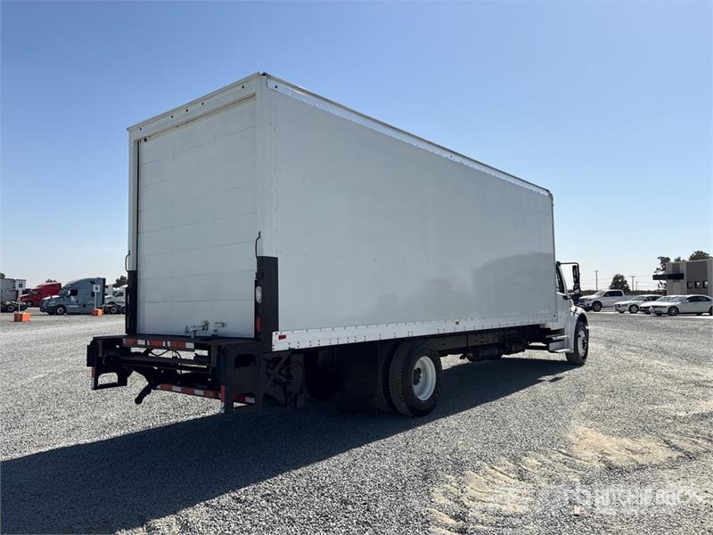 Freightliner M2106 Van Truck Фургони
