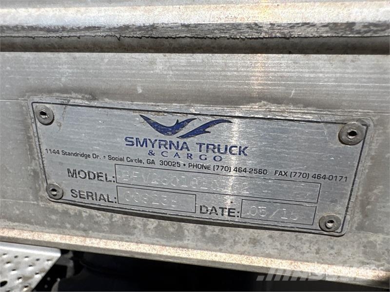 Freightliner M2106 Van Truck Kapali kasa kamyonlar