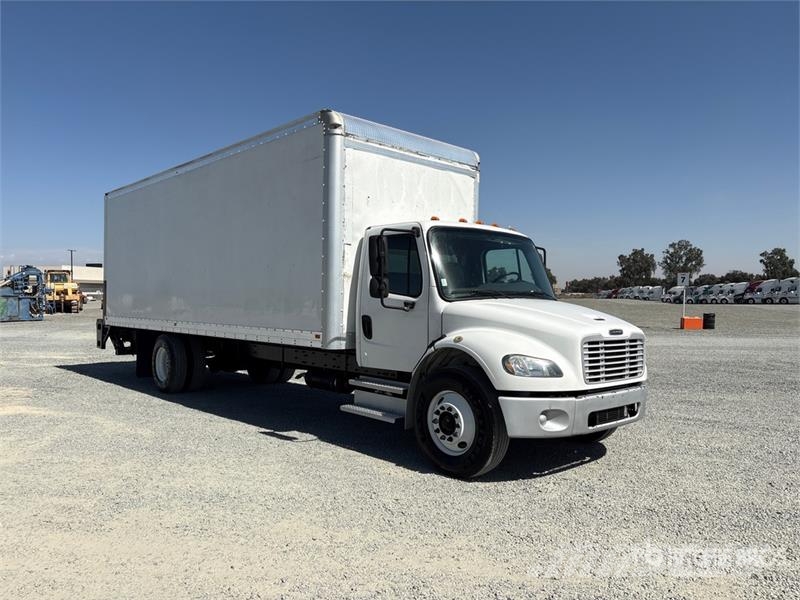 Freightliner M2106 Van Truck Фургони