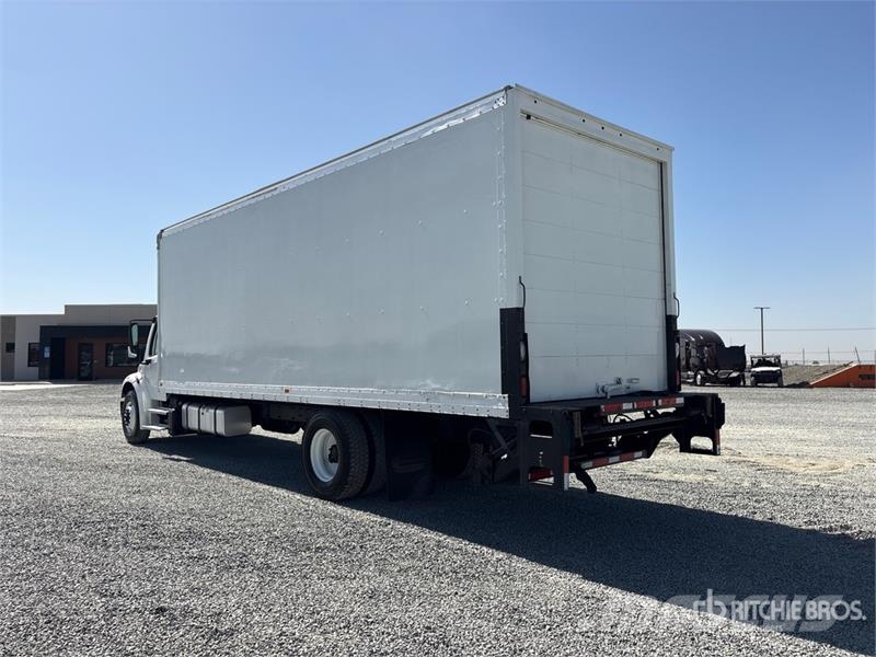 Freightliner M2106 Van Truck Фургони