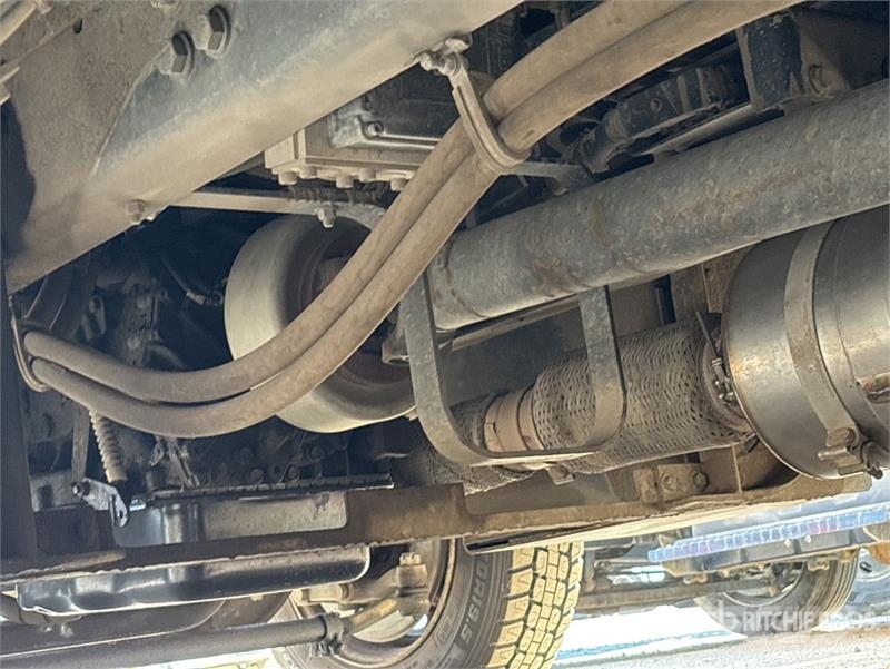 Freightliner MT45 هيكل صندوقي