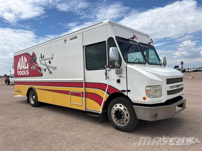 Freightliner MT55 Zabojni kombi