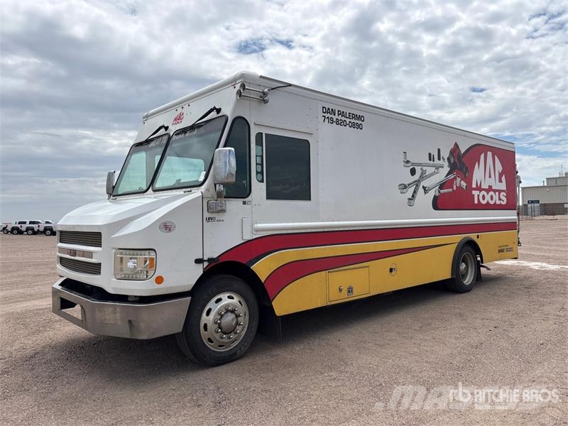 Freightliner MT55 Zabojni kombi