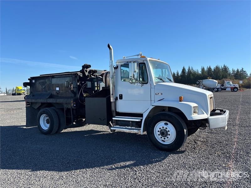 Freightliner Northwest Manufacturing NW UD425 on Freightliner Tanker trucks