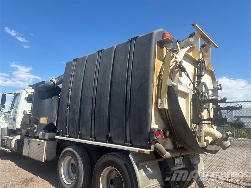 Freightliner Products Camel 1200 on Freightliner 114SD 6x4 Sew Αποφρακτικά οχήματα