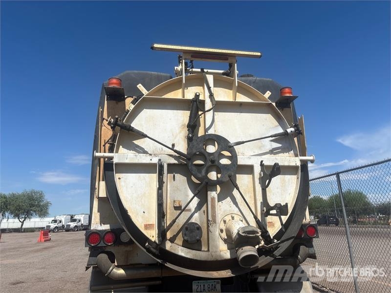 Freightliner Products Camel 1200 on Freightliner 114SD 6x4 Sew Αποφρακτικά οχήματα