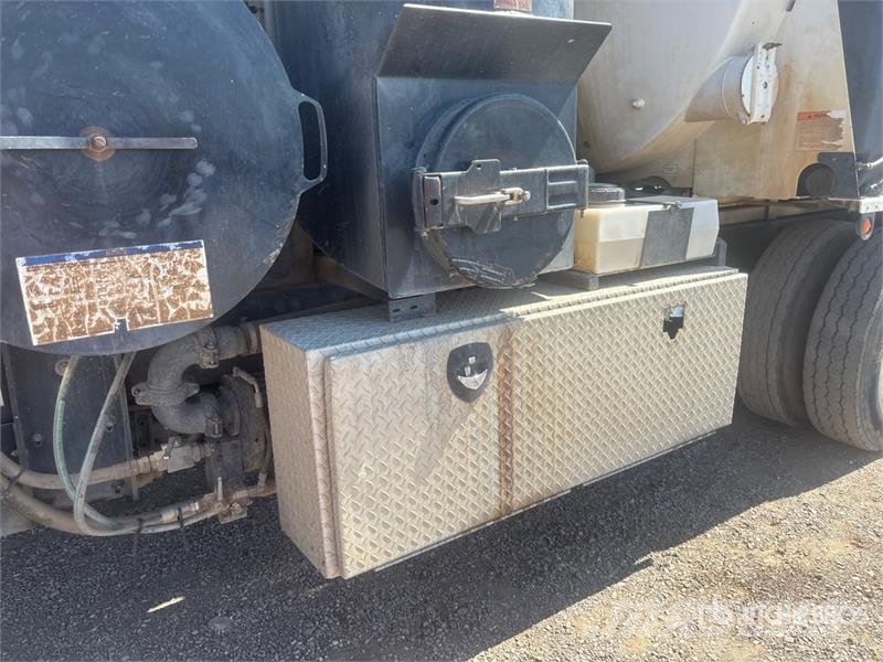 Freightliner Products Camel 1200 on Freightliner 114SD 6x4 Sew Αποφρακτικά οχήματα