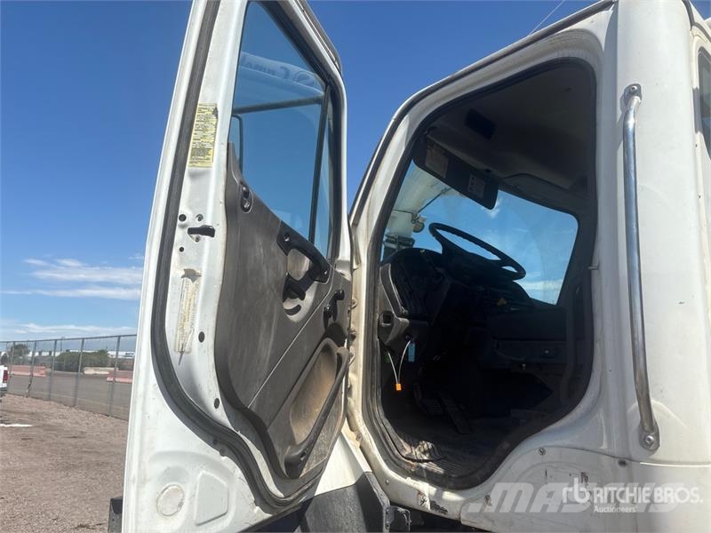 Freightliner Products Camel 1200 on Freightliner 114SD 6x4 Sew Αποφρακτικά οχήματα