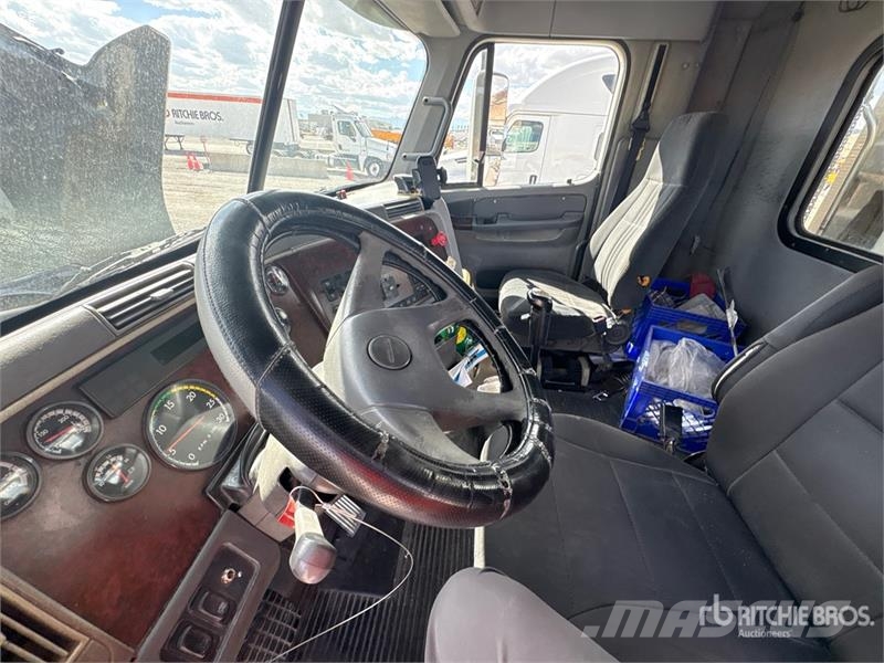 Freightliner ST120 6x4 T/A Day Cab Truck Tractor Traktorske jedinice