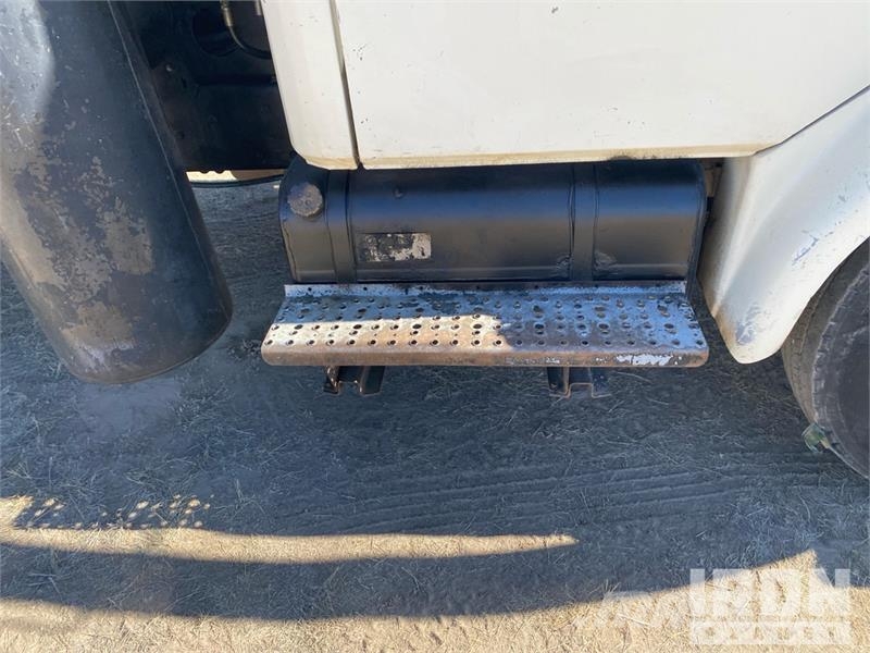 Freightliner Vactor 2100 on Freightliner FL60 4x2 Vacuum Tanke Kombinuotos paskirties / vakuuminiai sunkvežimiai