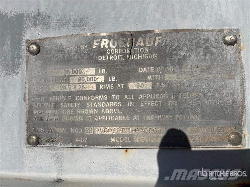 Fruehauf 28 ft S/A Van Trailer Furgoonhaagised