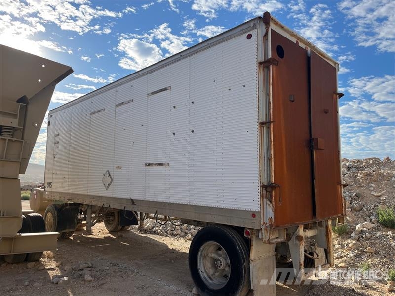 Fruehauf 28 ft S/A Van Trailer Furgoonhaagised