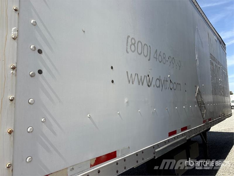 Fruehauf 28 ft x 102 in S/A Van Trailer Причепи-фургони