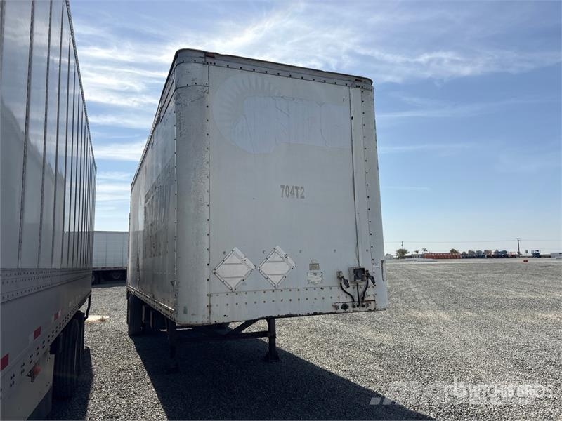 Fruehauf 28 ft x 102 in S/A Van Trailer Причепи-фургони