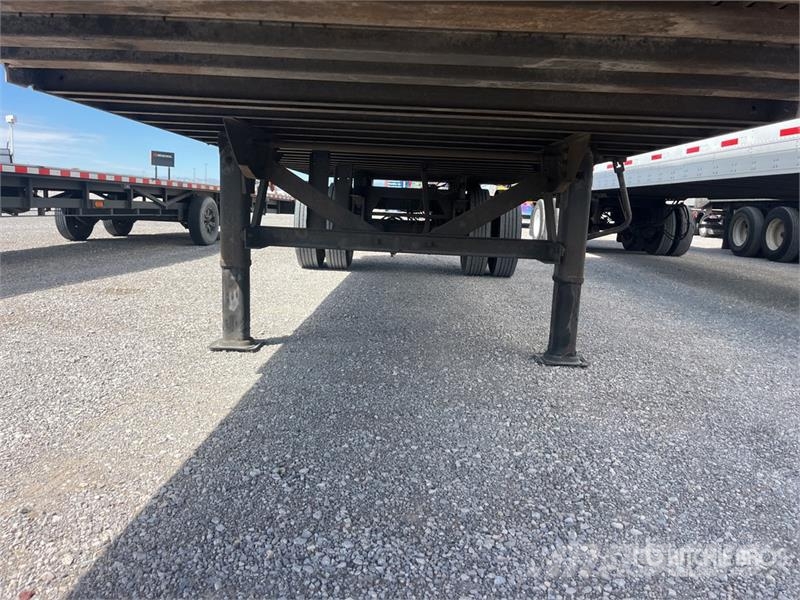 Fruehauf 28 ft x 102 in S/A Van Trailer Reboques de caixa fechada