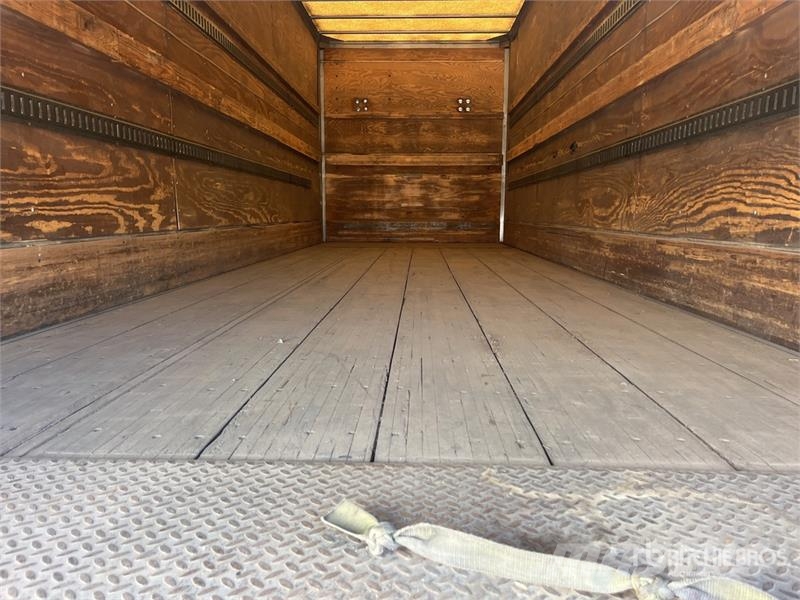 Fruehauf 28 ft x 102 in S/A Van Trailer Reboques de caixa fechada