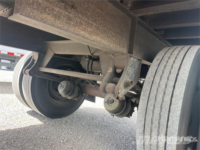 Fruehauf 28 ft x 102 in S/A Van Trailer Reboques de caixa fechada