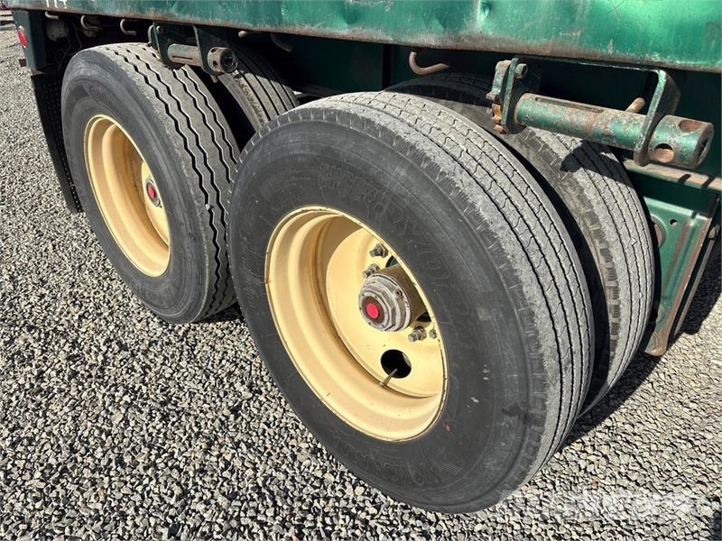 Fruehauf 40 ft T/A Flatbed Trailer Prikolice platforme/otvoreni sanduk