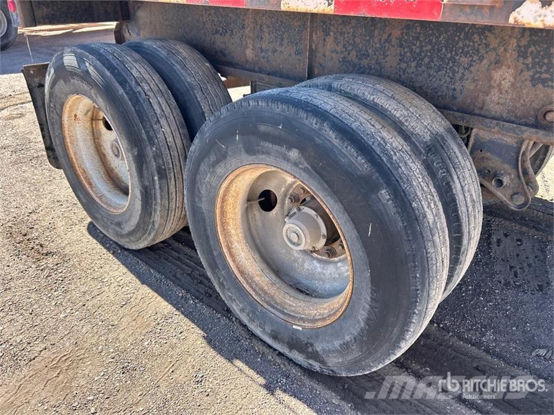 Fruehauf 45 ft T/A Flatbed Trailer Remorque ridelle