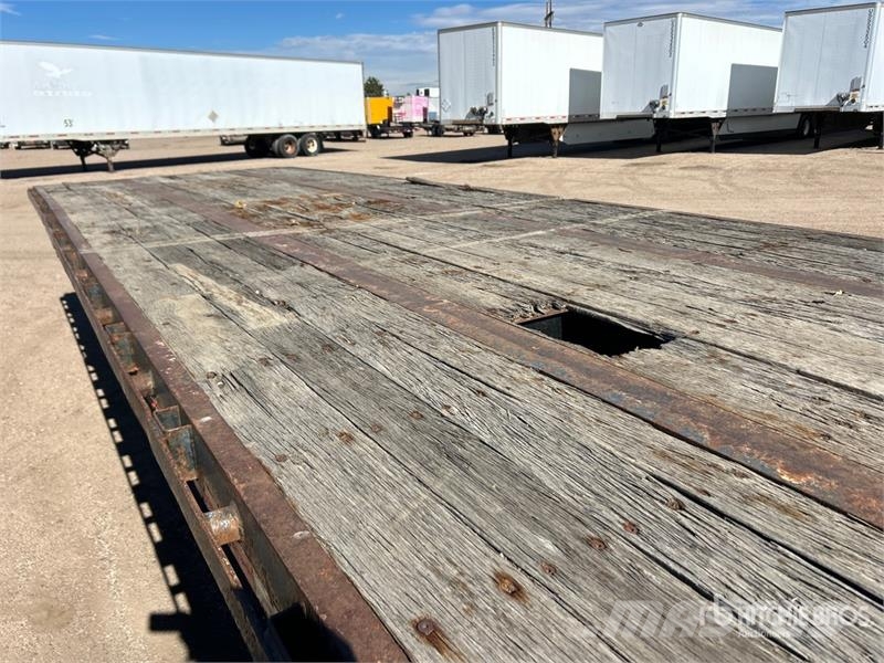 Fruehauf 45 ft T/A Flatbed Trailer Remorque ridelle