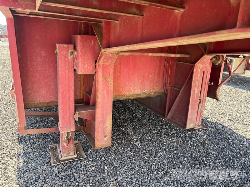 Fruehauf 48 ft T/A Double Drop Step Deck Trailer Tieflader